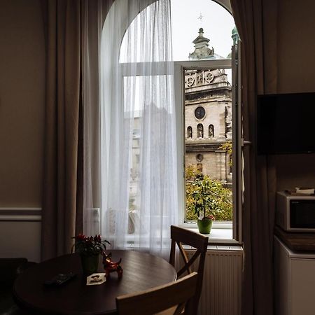 Grand View Apartment Лвив Екстериор снимка